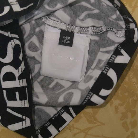 Baby Versace top - Picture 2 of 2